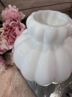 balta-stiklo-vaza-3.jpg